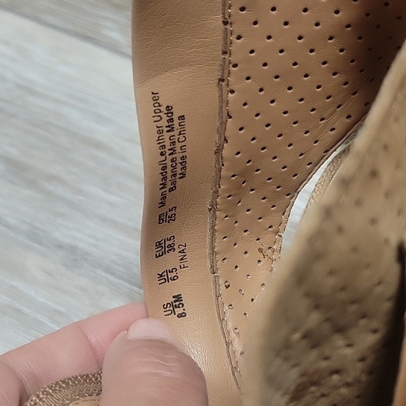 Franco Sarto Fina Tan Suede Booties Size 6 1/2 - Picture 8 of 9